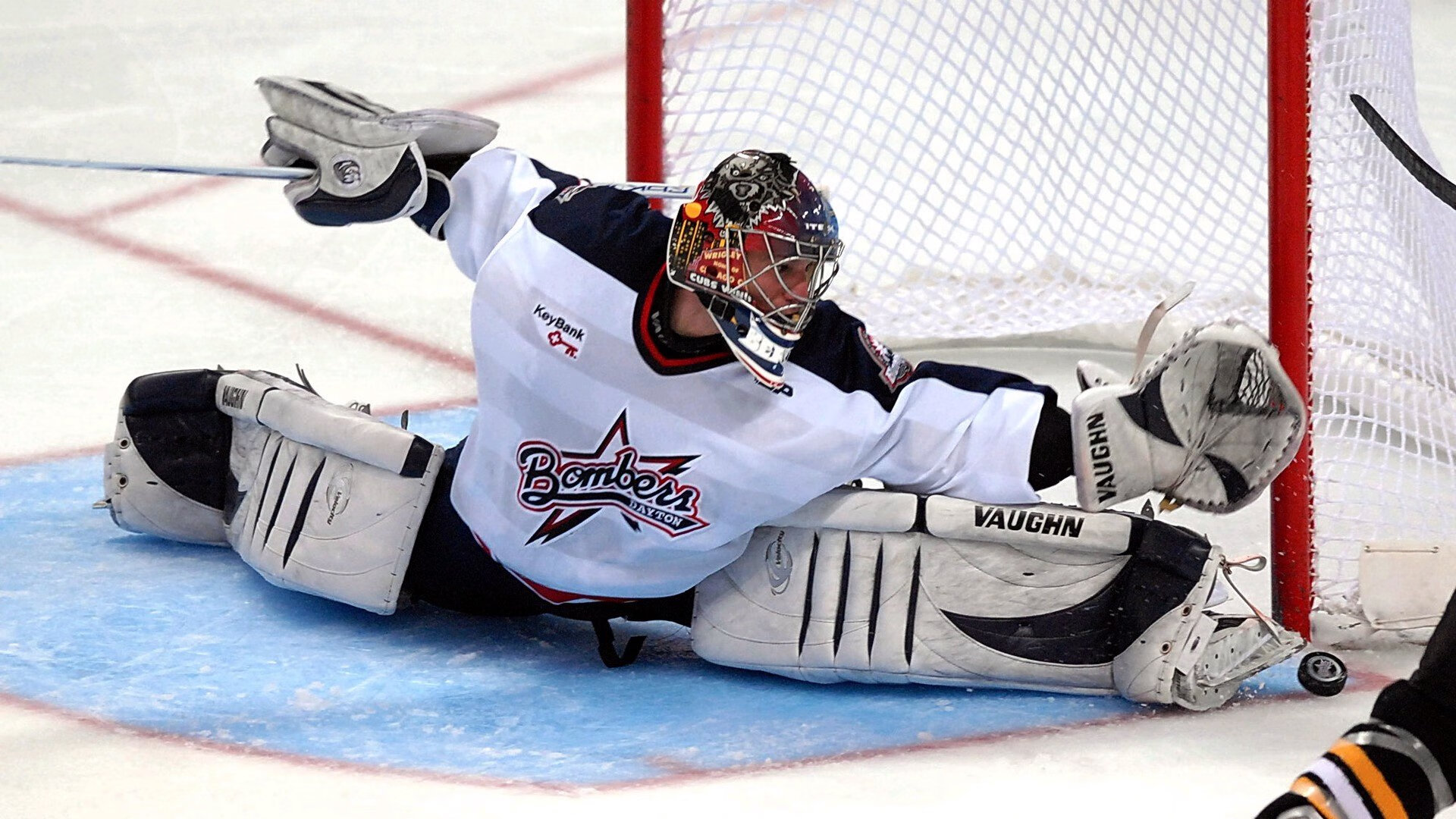 冰与火之歌，F1新赛季揭幕战与CBA焦点战的双重奏